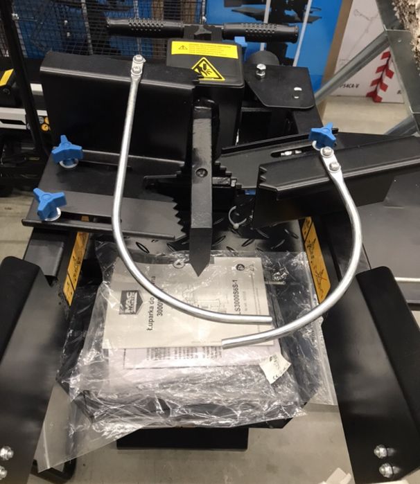 Дровокол вертикальний  гідравлічний колун 8 тон 3000 Вт