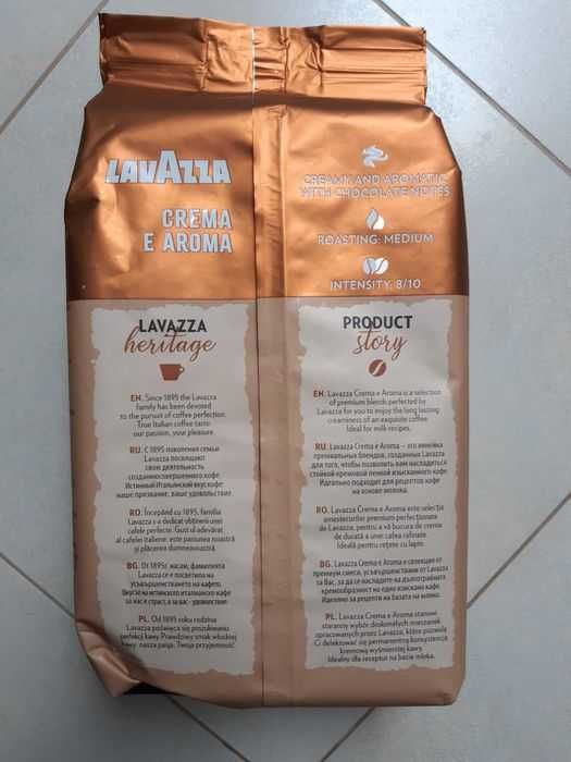 Kawa ziarnista Lavazza Crema e Aroma oryginalna świeża 4 op. x 1 kg