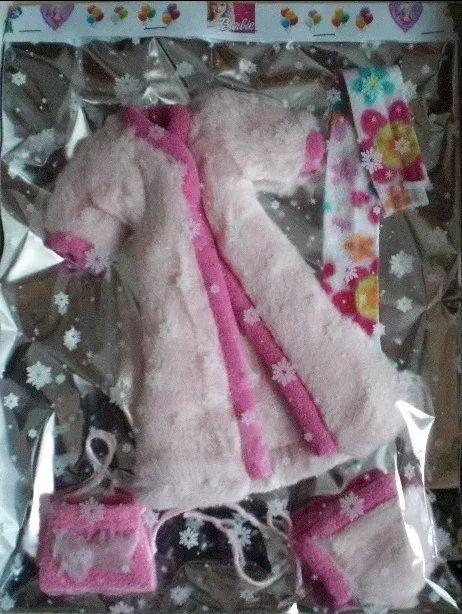 Одежда для Барби и Кена (платья, костюмы, купальники, шубки), подарки