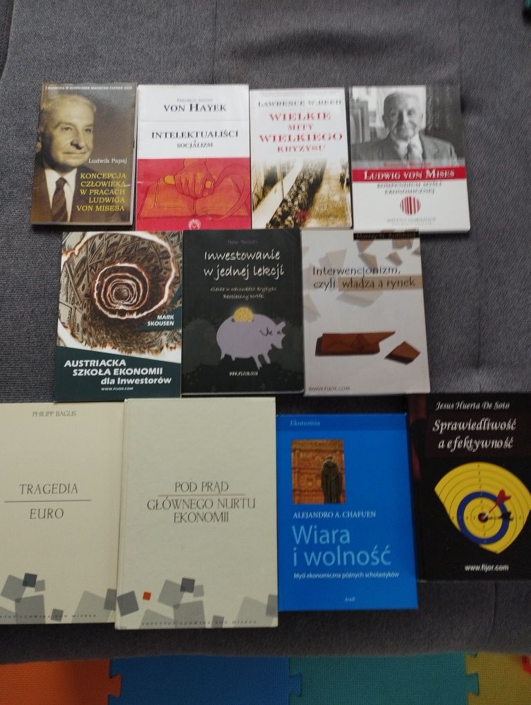 Pakiet austriacki 11 książek Skousen Hayek Rothbard Mises Nagus Soto