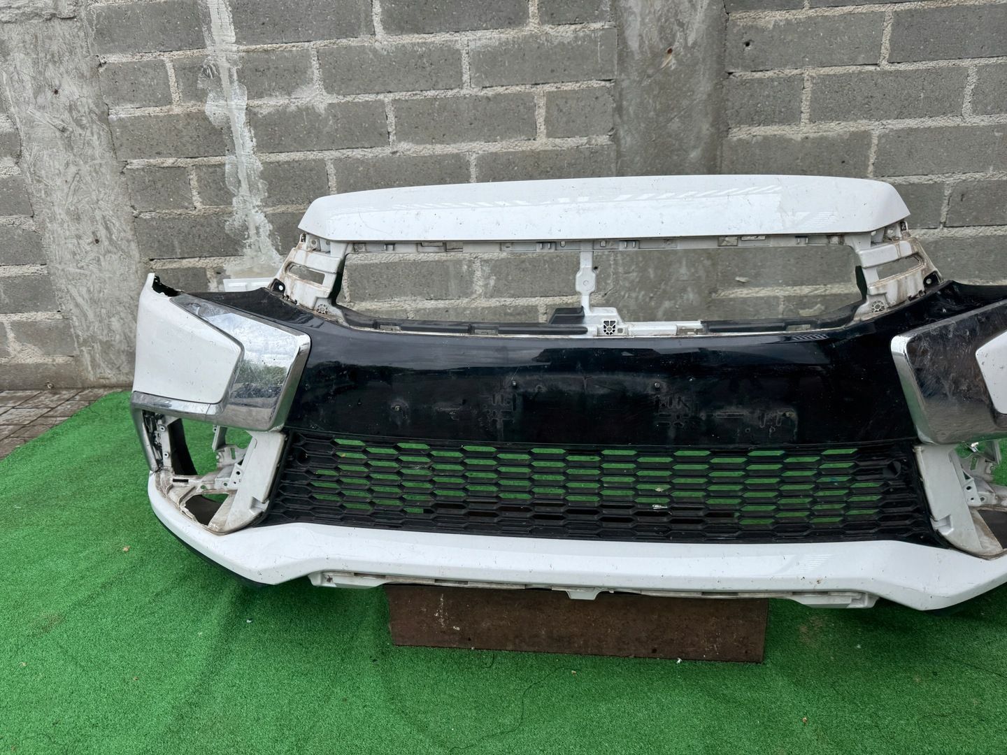 MITSUBISHI ASX LIFT 16-19 CHROM ZDERZAK PRZEDNI ORG EU