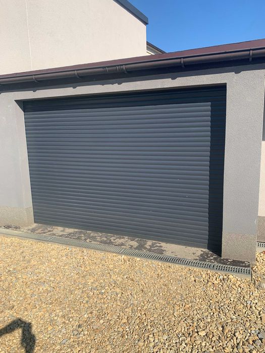 Brama garażowa rolowana, Bramy rolowane