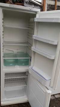 продам холодильники  2 х камерный  Indezit.. Норд