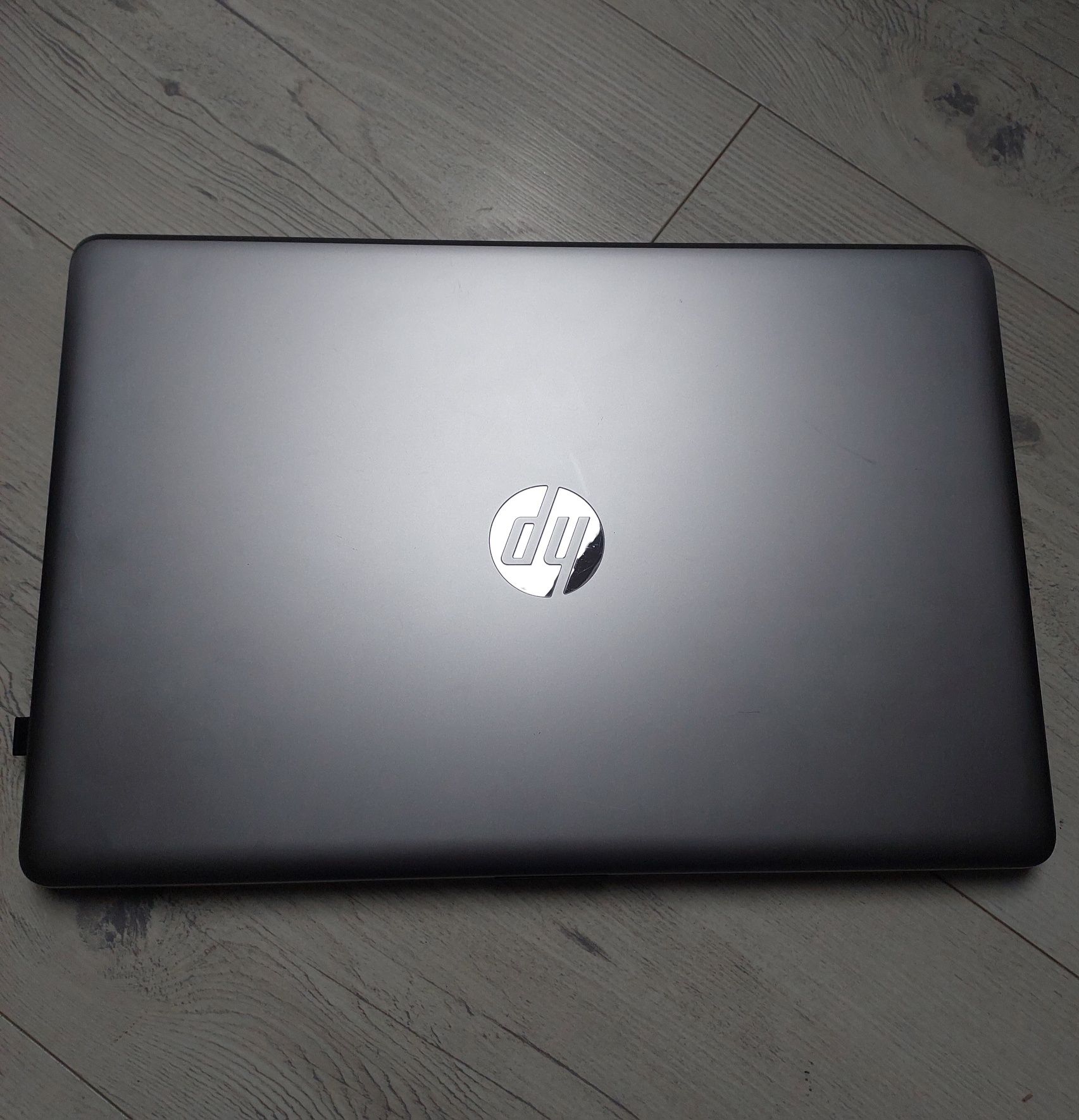 Laptop hp 250 g6