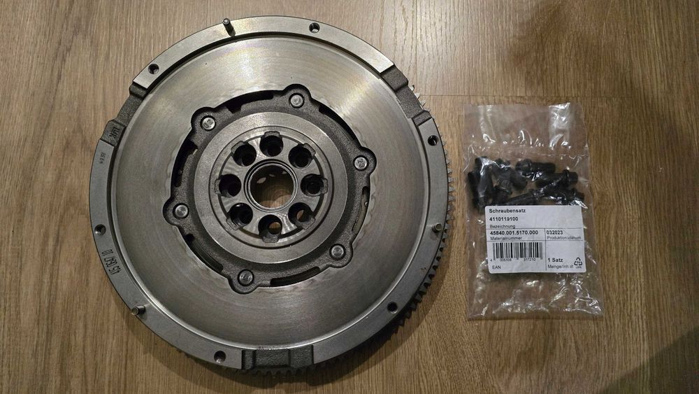 NOVO - Bimassa LuK 415.0647.10 - FORD Focus / Mondeo