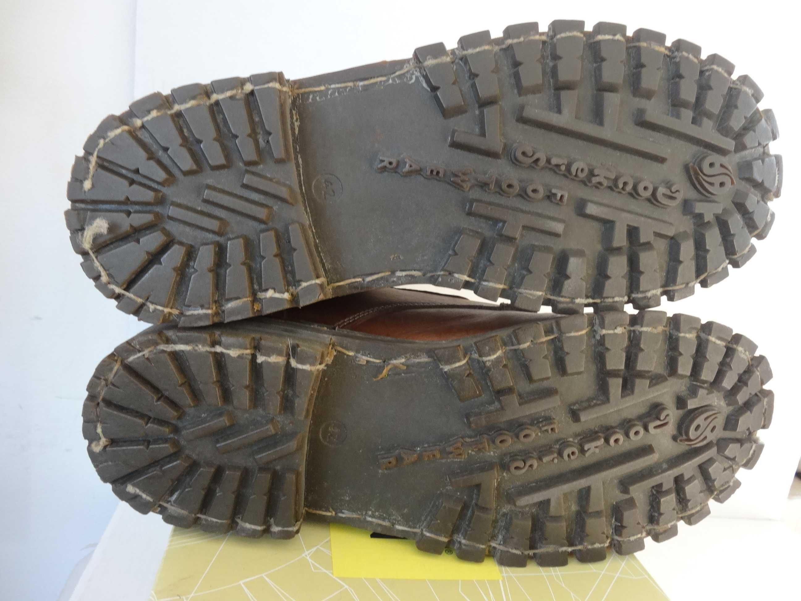 Buty DOCKERS roz 43 Skóra Trzewiki