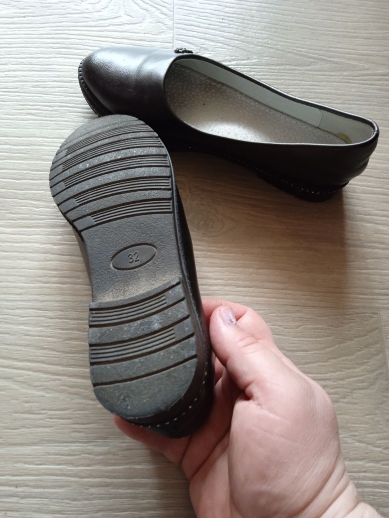 Туфли для дівчинки 32 розмір