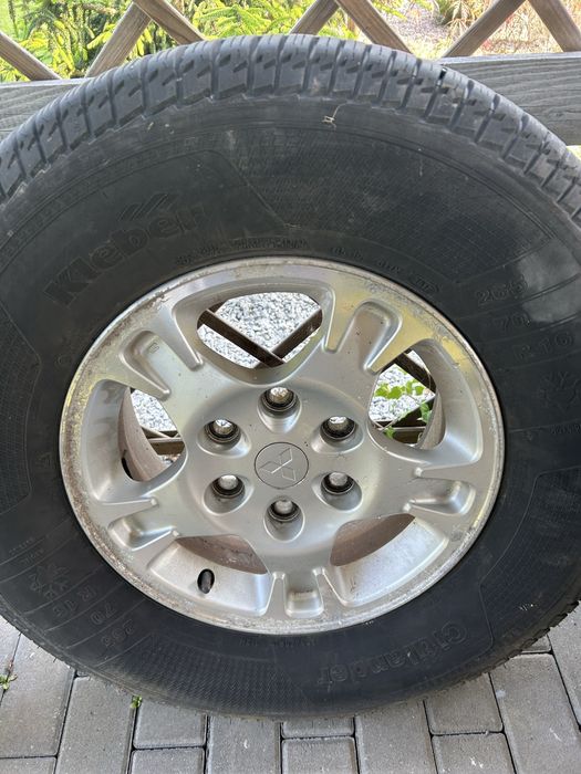 Koła do mitisubishi pajero 16