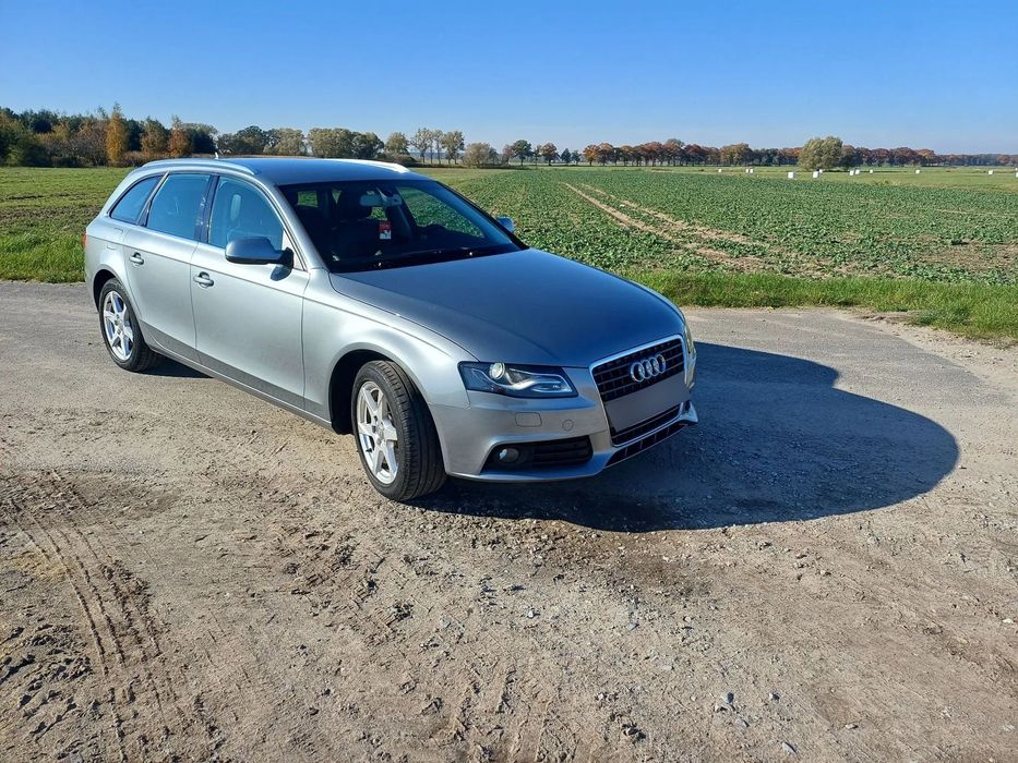 Audi A4 Audi a4b8 super stan !!!