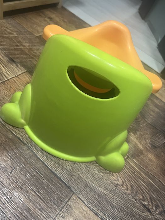 Nocnik Fisher-Price wyjmowany pojemnik