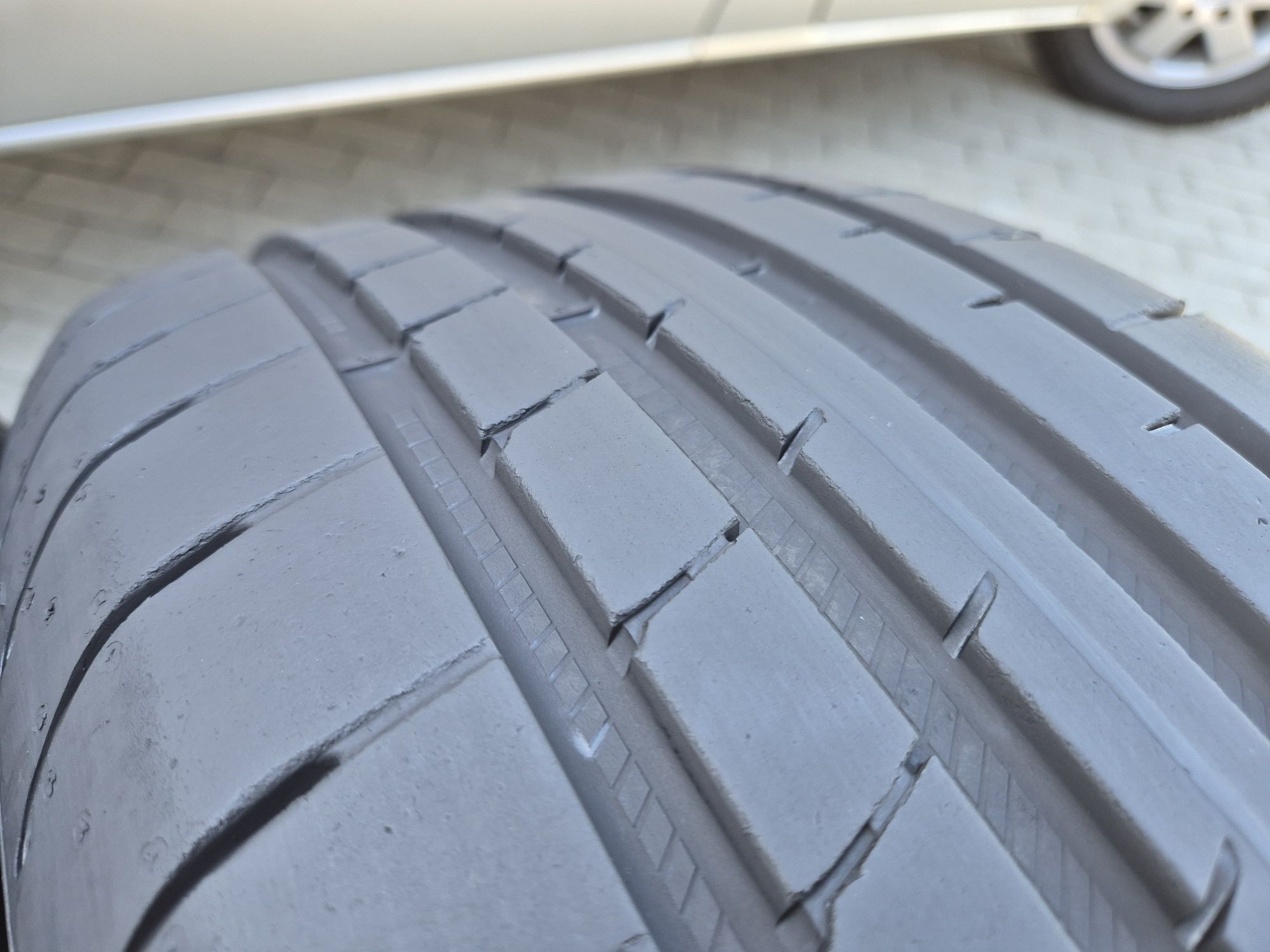 235/55/17 103V Extra load Goodyear Eagle F1 asymmetric 3  6,5mm