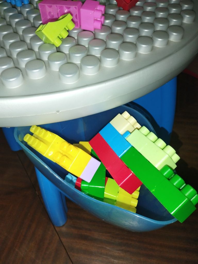 Mesa de Legos da ecoiffier