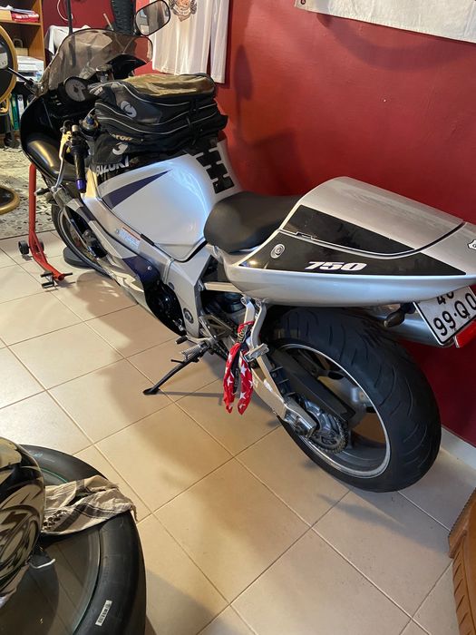 Mota usada em óptimo  estado .