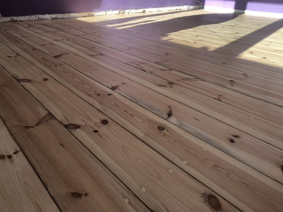 Bezpyłowe cyklinowanie podłóg, renowacja schodów i renowacja tarasów