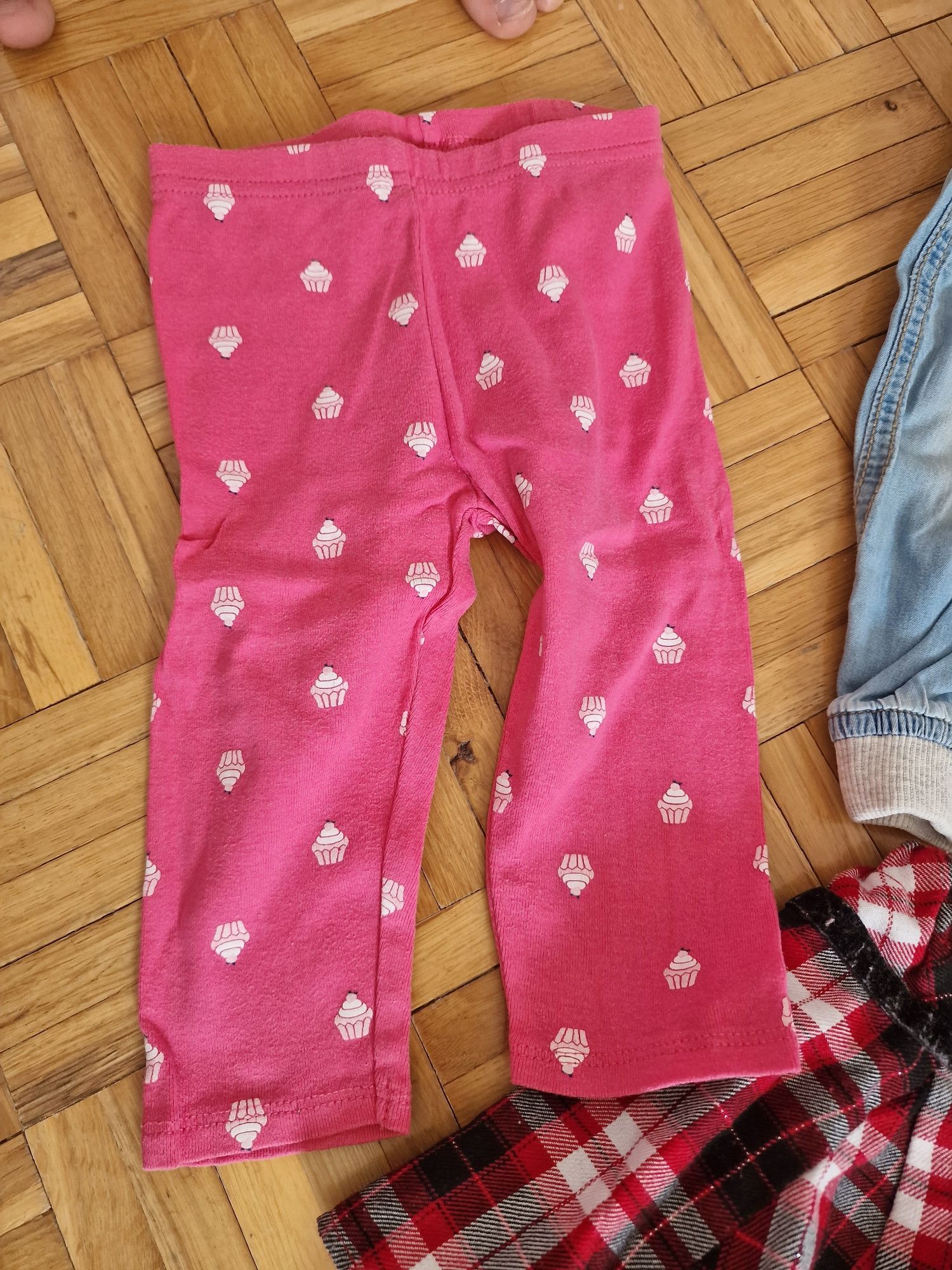 (10) zestaw 6 sztuk 74 80 spodnica ludowa krata czerwona spodnie jeans