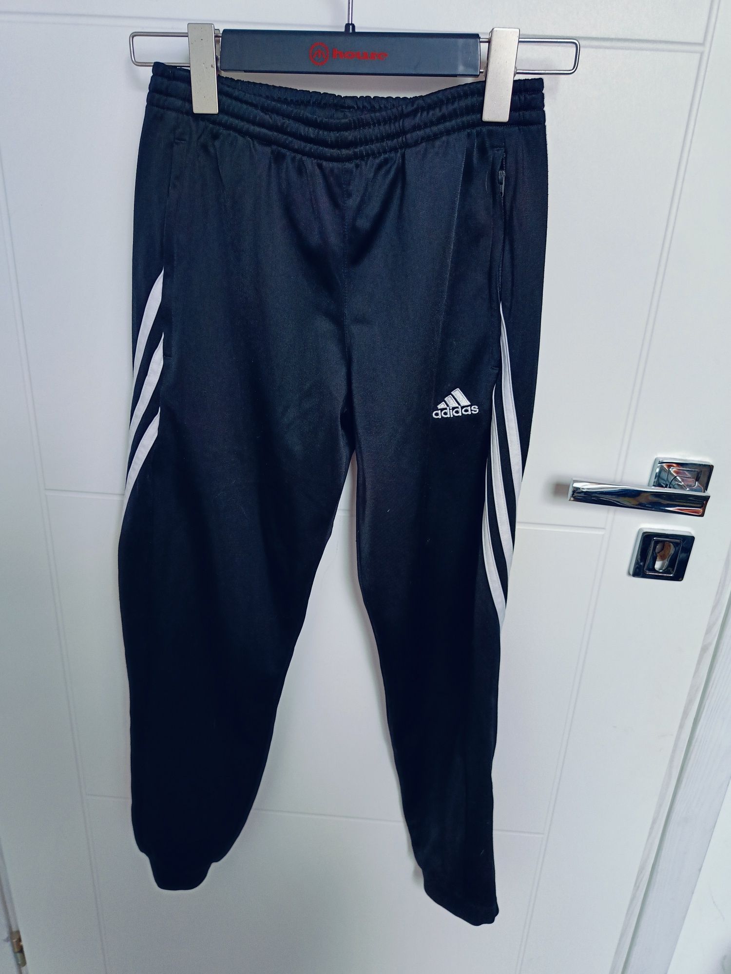 Spodnie dresowe adidas 11-12 lat 152