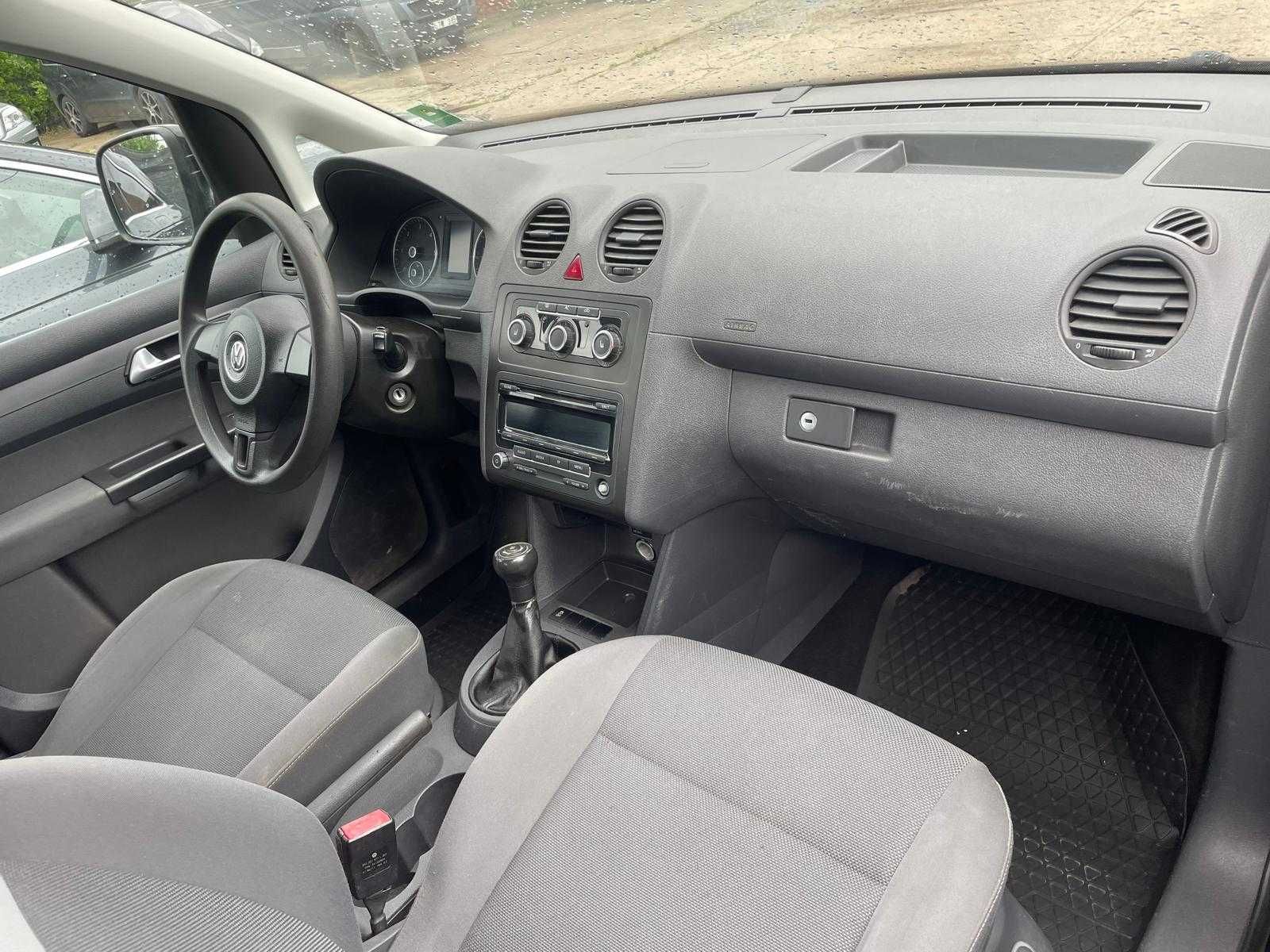 Volkswagen Caddy z 2011 roku