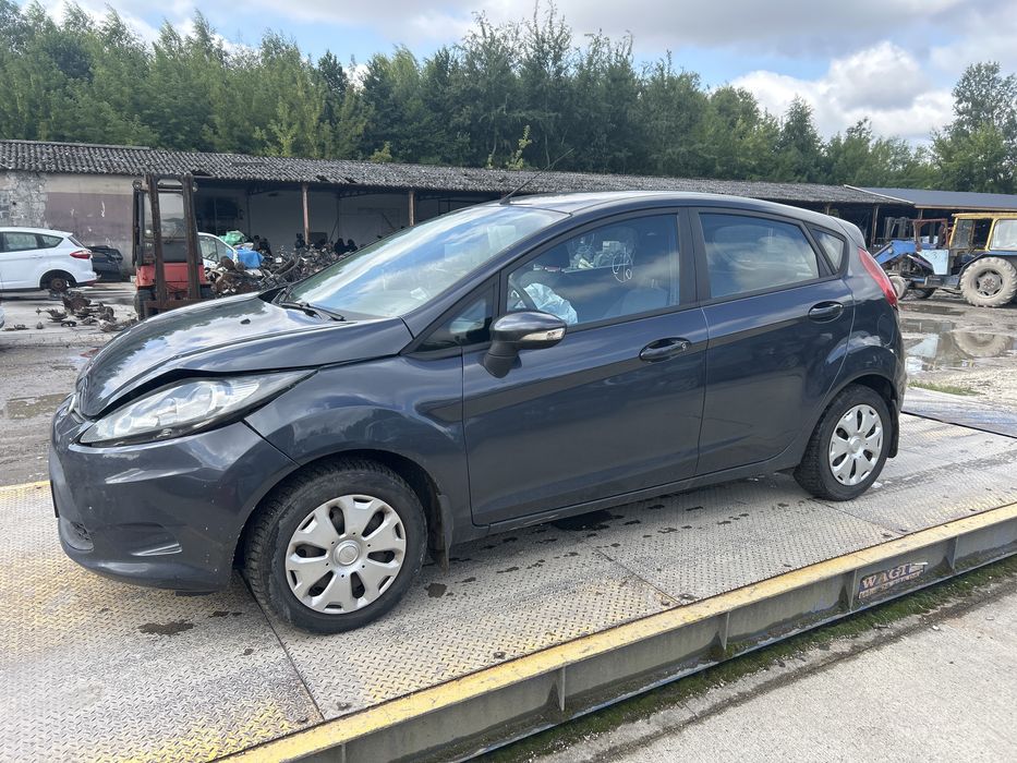 Ford Fiesta MK7 1.6 TDCI cały na czesci