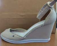 Letnie buty damskie na koturnie Tommy Hilfiger rozm 39/40