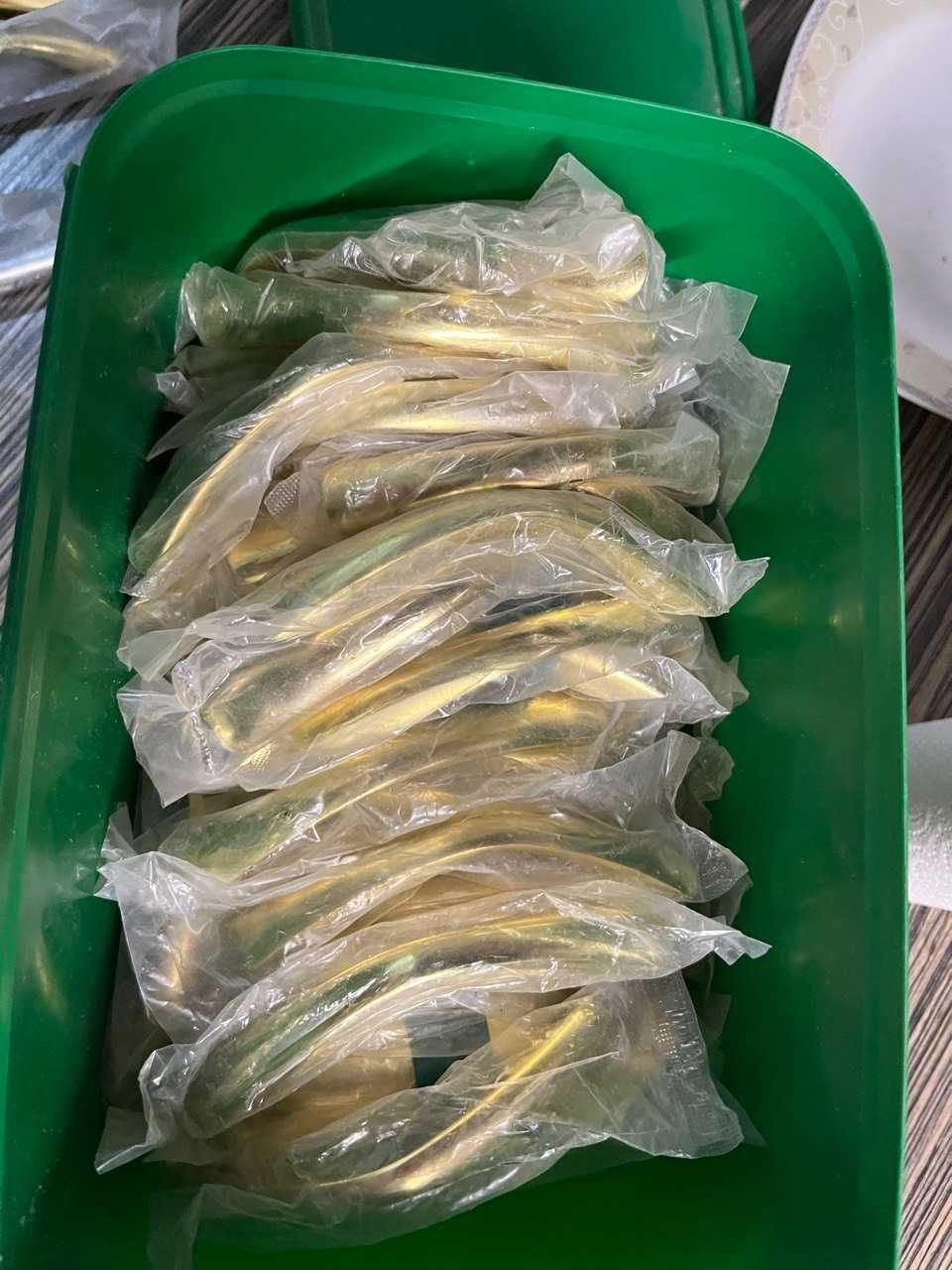 Фурнітура для меблів