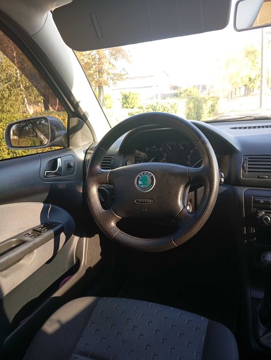 Продам шкода тур 2008 1.6