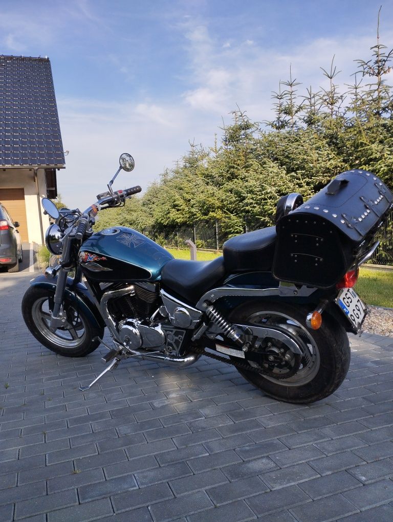 Motocykl Suzuki VZ 800