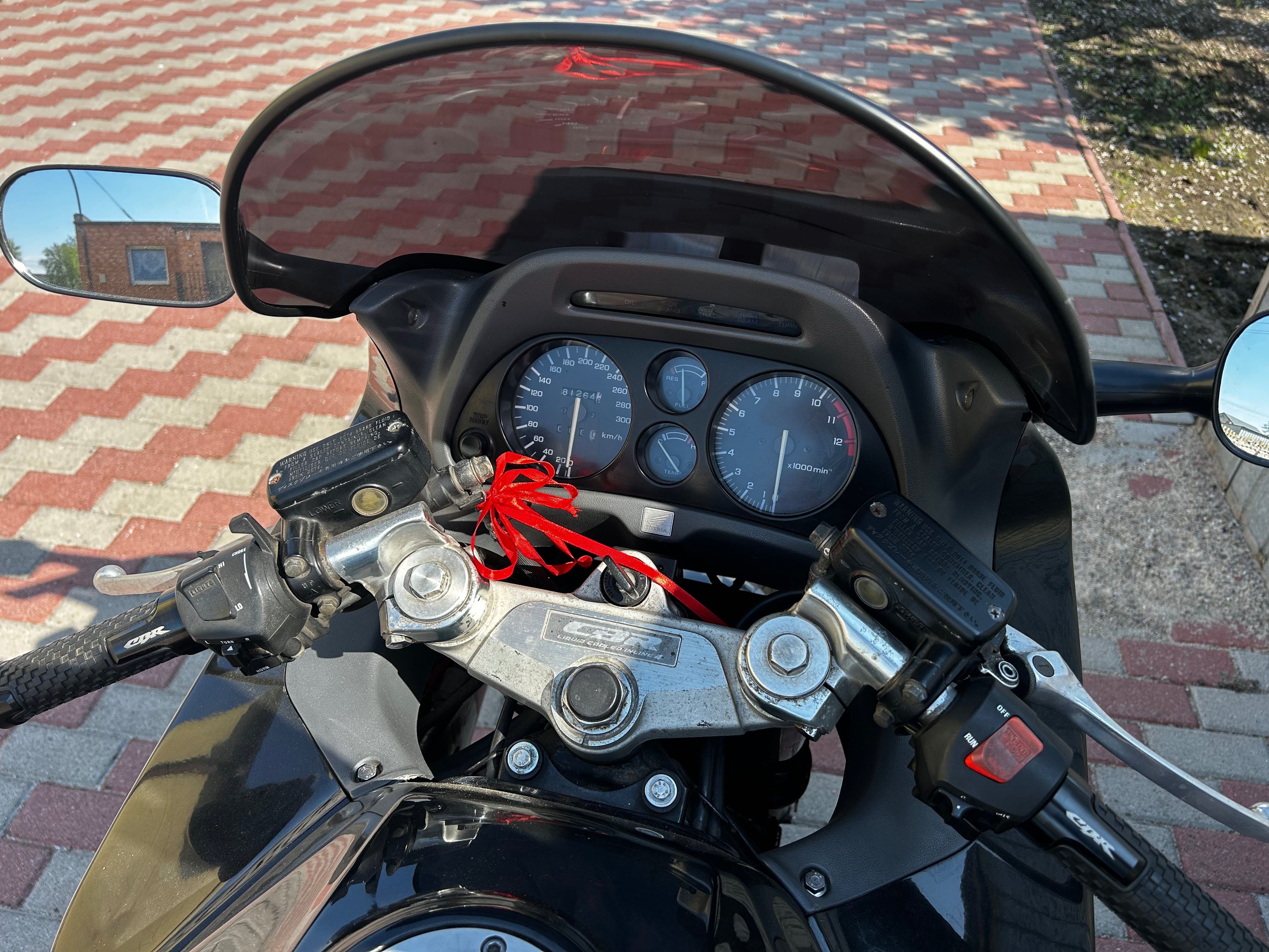 Honda CBR 1000F Dual
