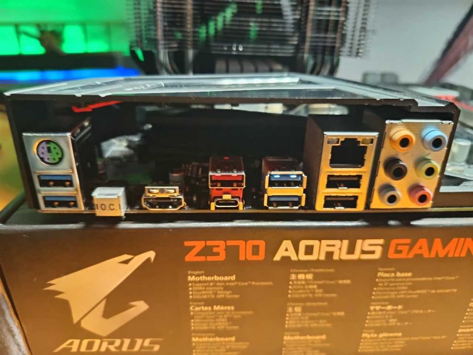 Zestaw komputerowy Gigabyte Z370 AORUS GAMING 3, i8700k, Be Quiet Dark