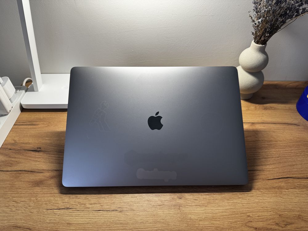 MacBook Pro 16 2019 i9 32Gb 1Tb Radeon 5500 4Gb 82%