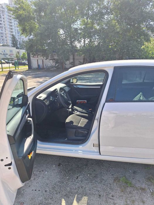 Шкода Октавія А7 в гарному стані