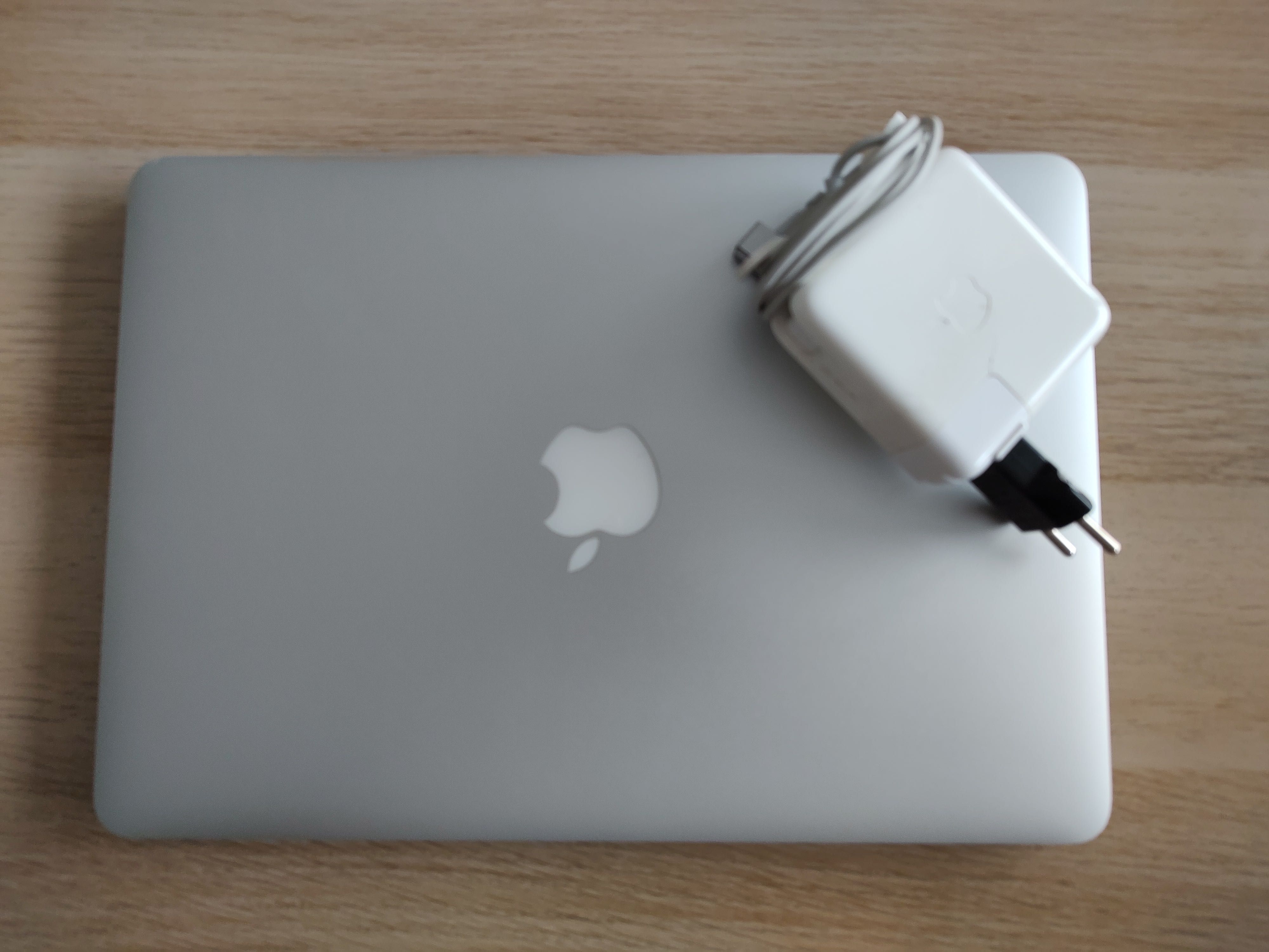 MacBook Pro 13 cali, 2014, 8GB RAM, 128GB SSD z USA