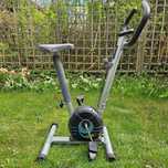 Rower treningowy, stacjonarny. Uszkodzony pasek napędowy.