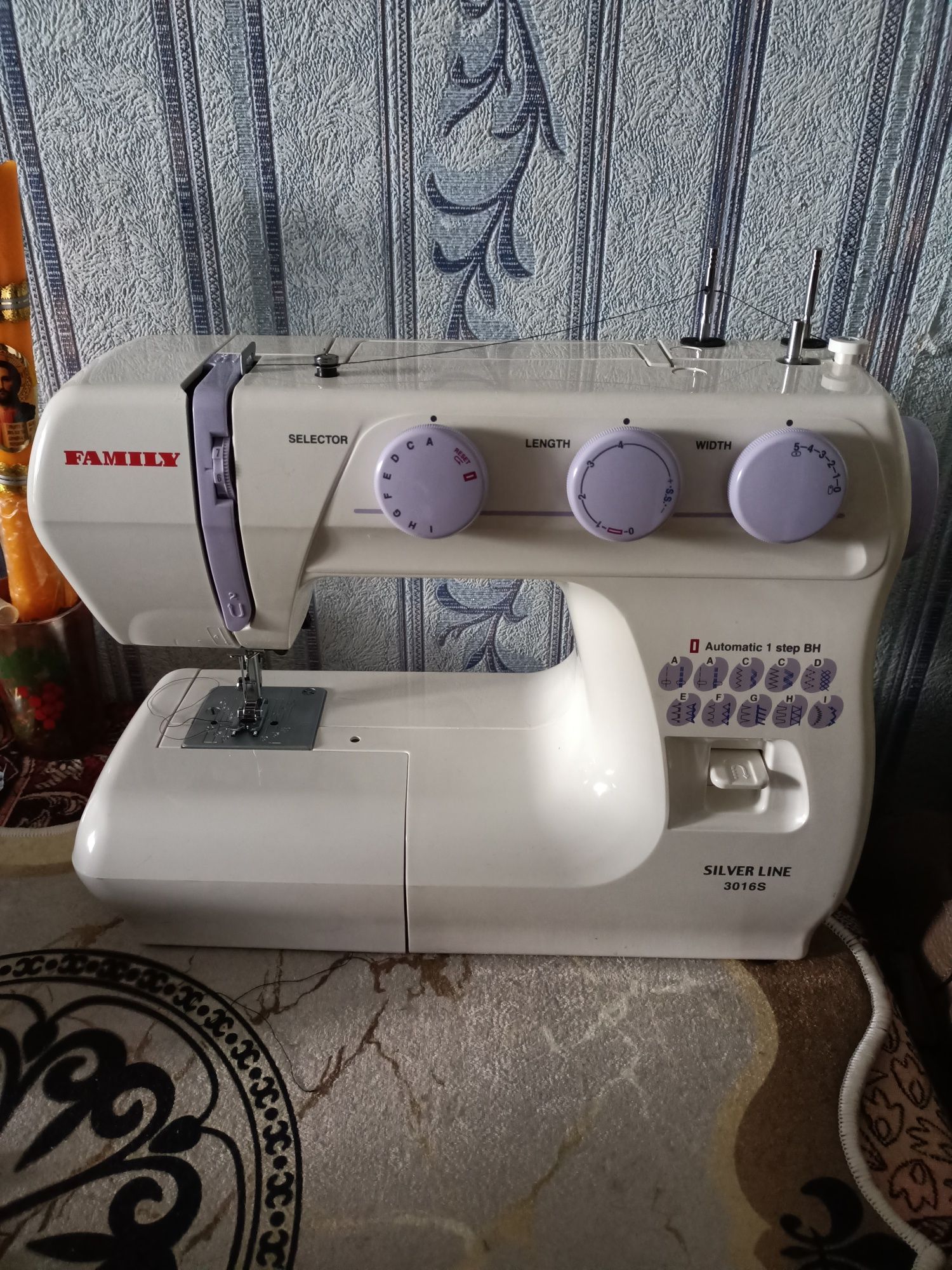 Продам швейну ииашину,