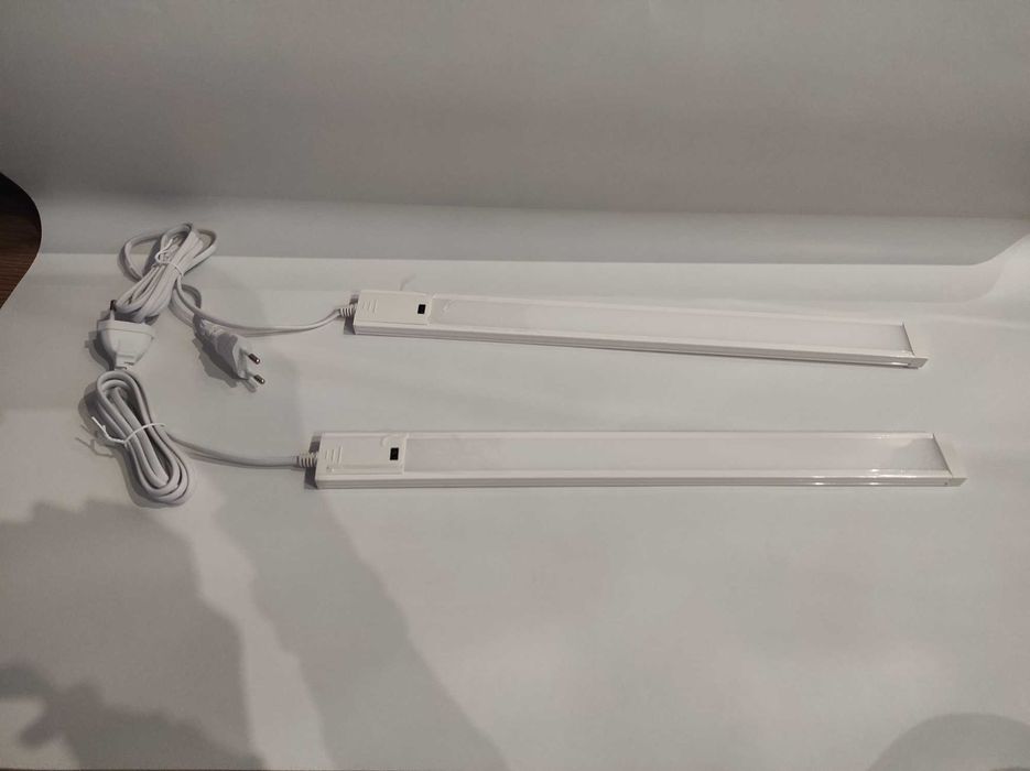 2x lampka podszafkowa biała do szafy garderoby z czujnikiem ruchu