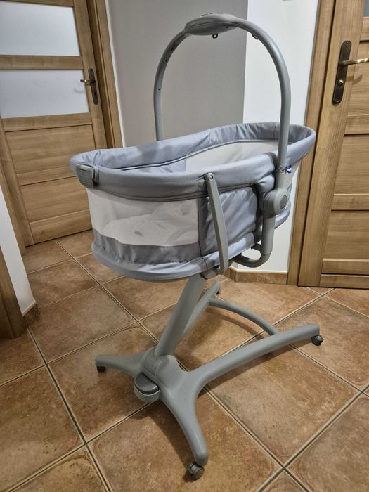 Chicco Baby Hug 4w1 + 2 materace +pokrowiec na materac +moskitiera