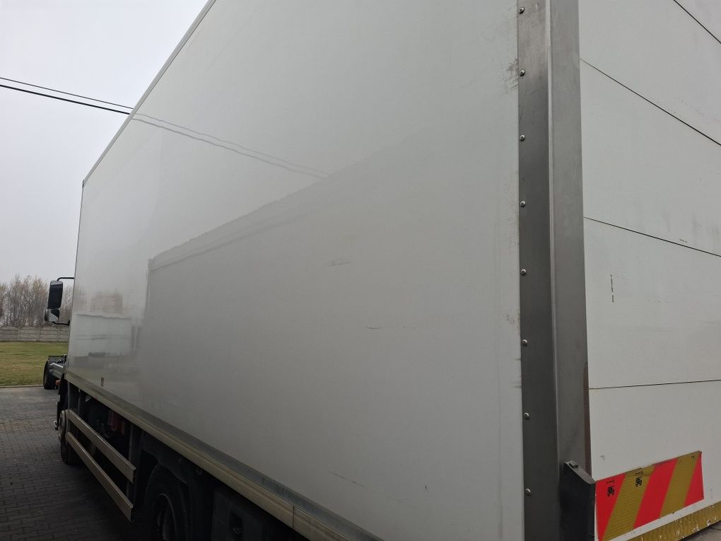 Chłodnia Kontener magazyn w stanie bardzo dobrym z transportem