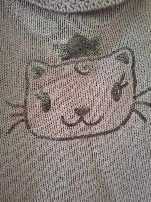 Dziewczęcy sweterek z kołnierzem - 122