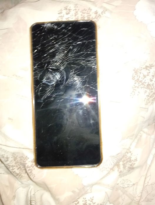 Продам телефон терміново