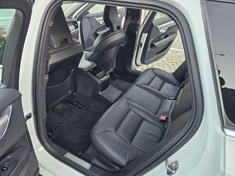 Volvo V90 T8 Plug-in Hybrid • Polestar 400cv • AWD