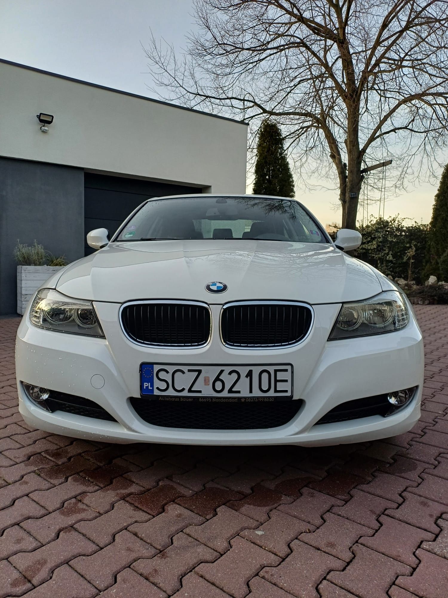 BMW e90 320i przebieg tylko 120 tyś stan bdb