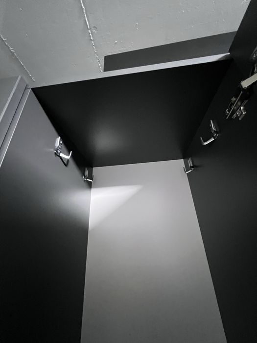 Шафа-роздягальня