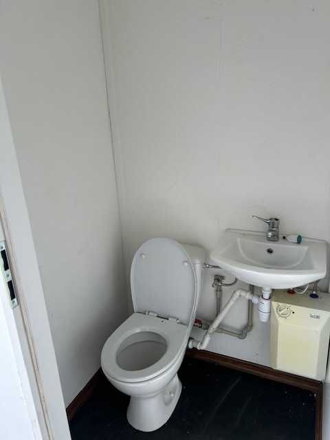 Kontener socjalno - biurowy z wc