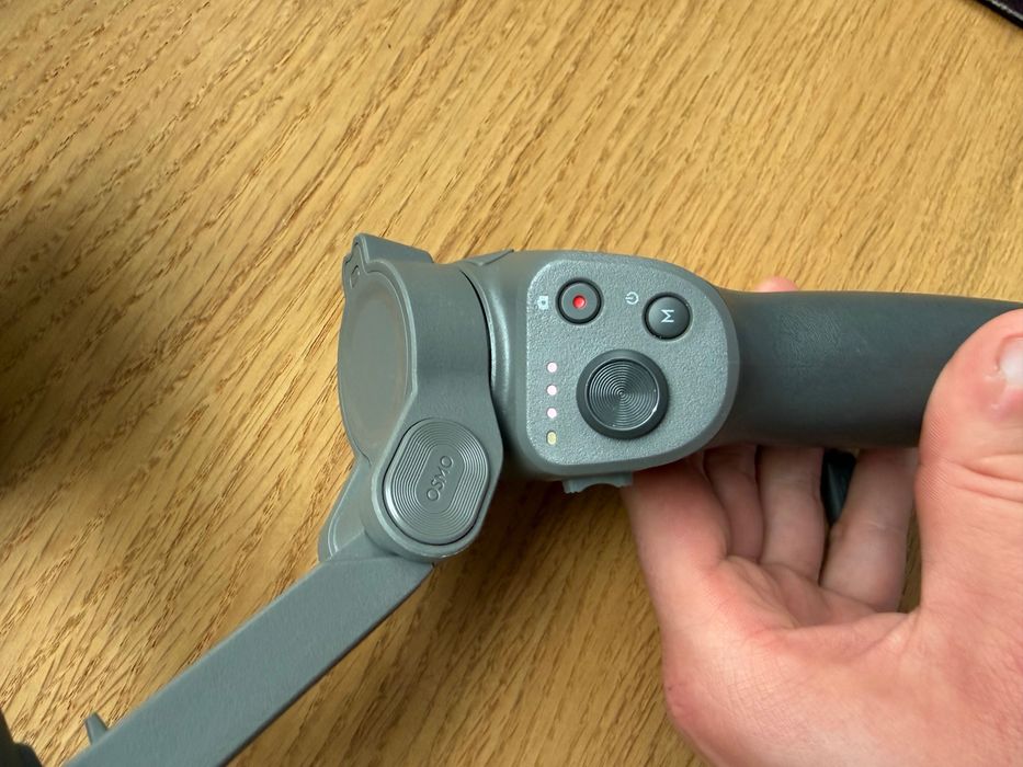 DJI Osmo Mobile 3 – Uszkodzony / Na części