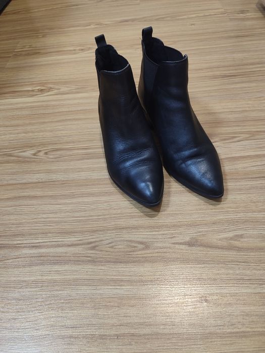 Черевики жіночі коротенькі