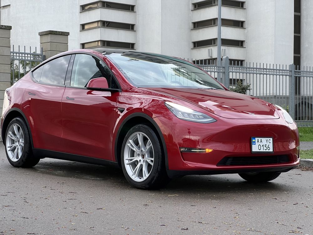 Tesla Model Y 2023