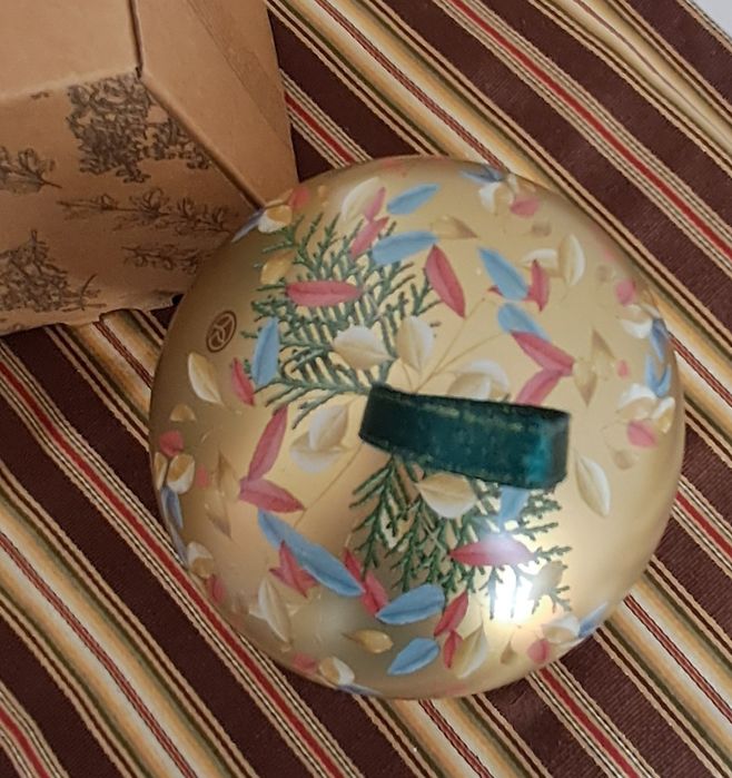 Bola de Bola de Natal, Nova em caixa, Yves Rocher