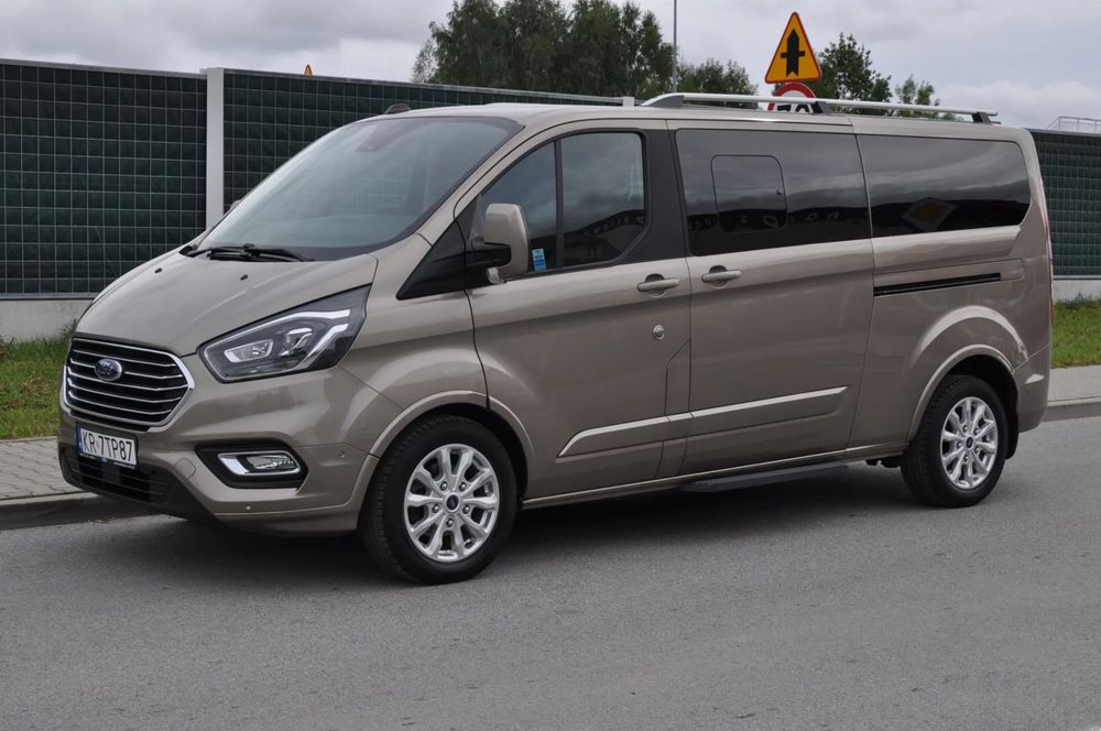 Ford Tourneo Custom 185 KM 8 osobowy Krajowy 100% Bezwypadkowy I Właściciel Mały Przebieg