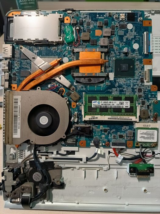 Sony Vaio PCG-91112M uszkodzony