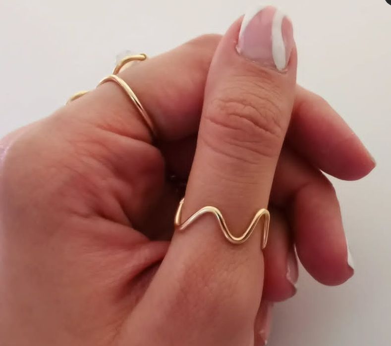 Каблучка жіноча стильна