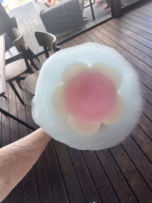 Вендінговий автомат солодкої вати